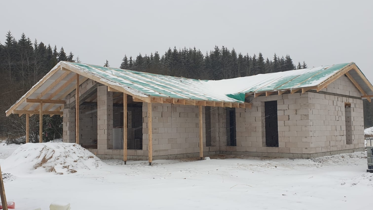 строительство загородного дома  200 м кв  в Тосненском районе ( холодный  контур )